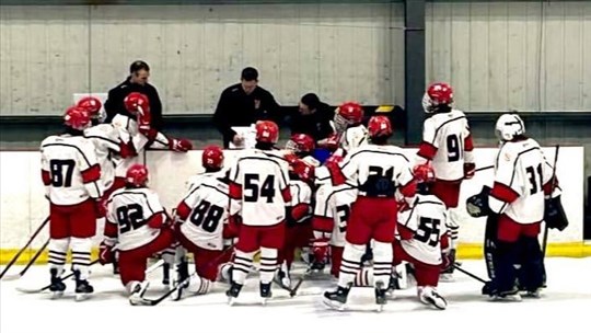 Pioneers show their dominance on the ice