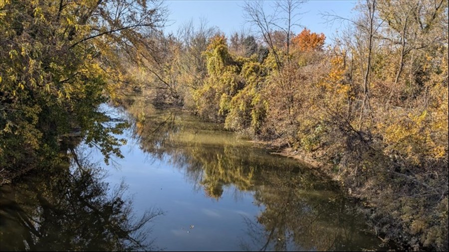 The Municipality of Les Coteaux will review the safety margin applicable to the Delisle River shoreline  