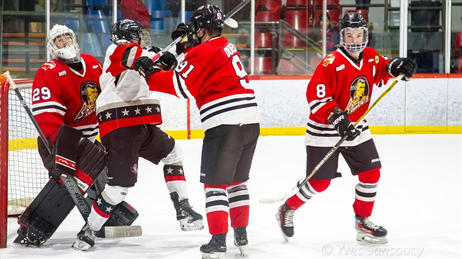 Les Braves de Valleyfield s’imposent face aux Flames de Gatineau