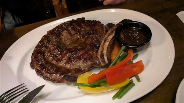 Pour ou contre les pénalités pour les «no shows» dans les restaurants ?