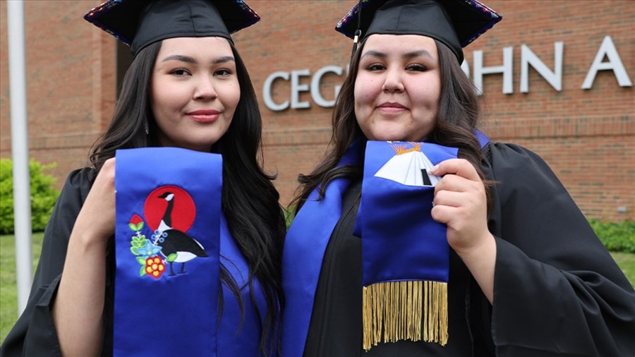 Des étudiants cris diplômés en santé au Cégep John-Abbott