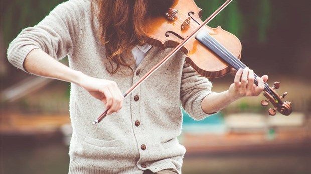 Les violoneux débarquent à Salaberry-de-Valleyfield