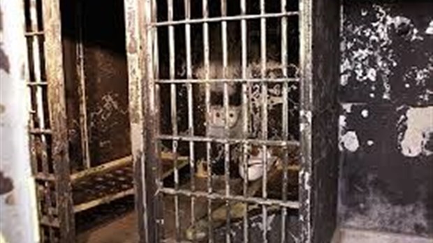 Restez pris au piège dans l'ancien poste de police