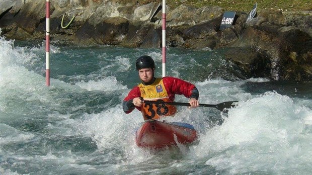 Un étudiant-athlète du Collège de Valleyfield sur l'équipe nationale de canoë de slalom